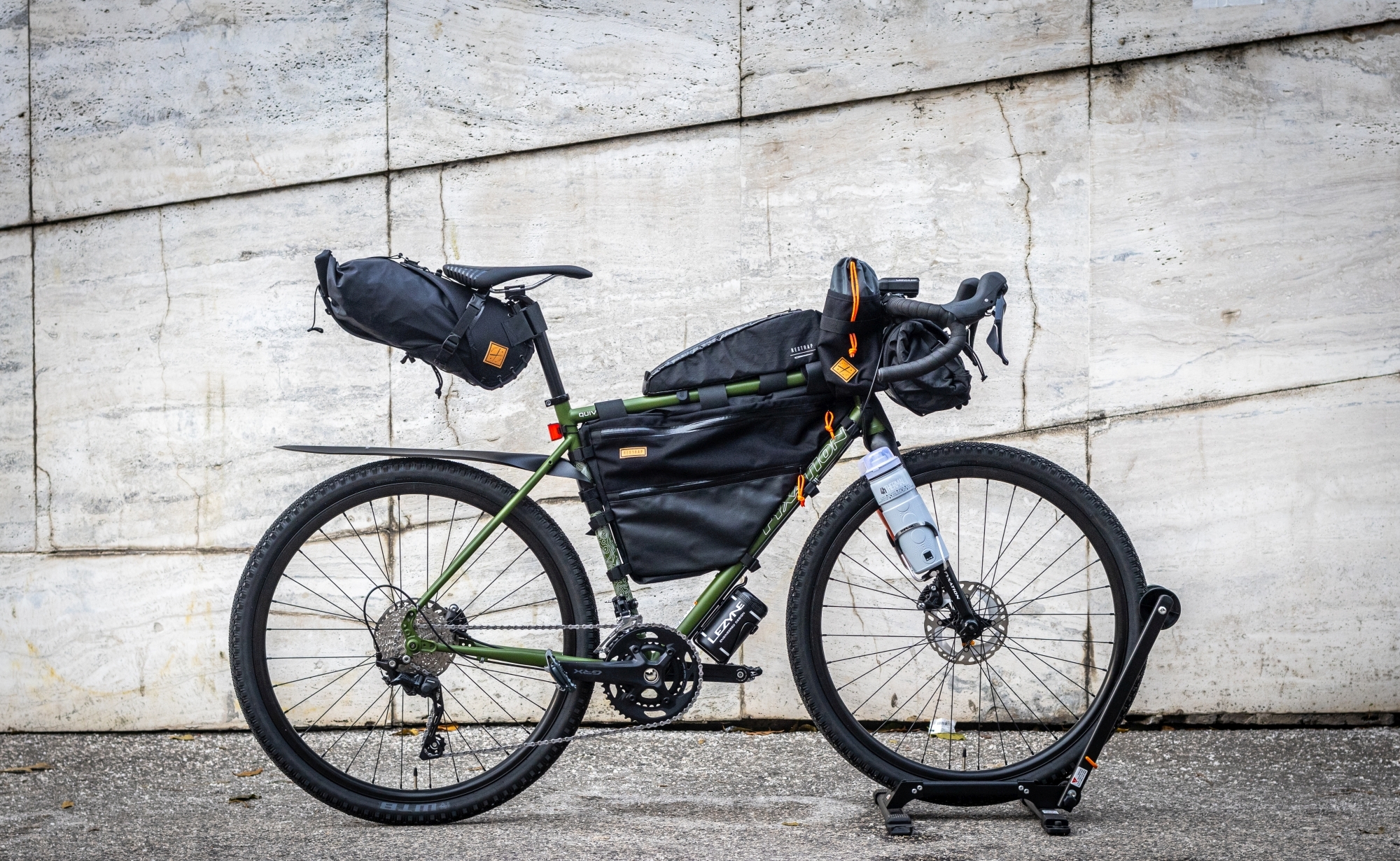 Náš partner Švihaj Šop s bikepackerským vybavením si pre vás nachystal niekoľko odporúčaní